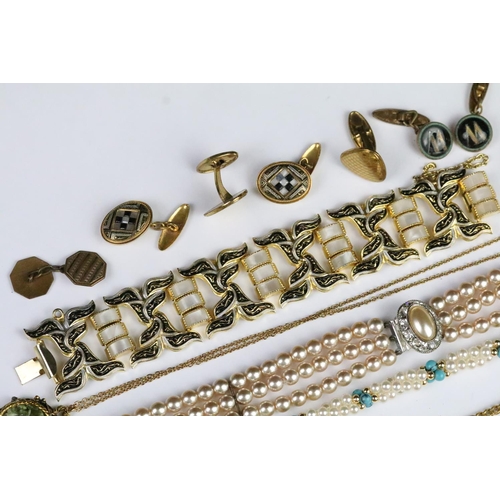 299 - Collection of vintage costume jewellery to include Victorian mourning brooch with carved bone scene ... 