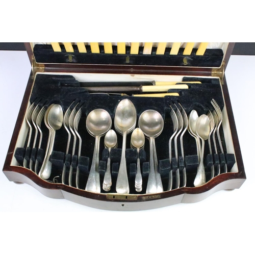 314 - Early 20th Century silver plated cutlery canteen set within wooden presentation case. Measures 44cm ... 