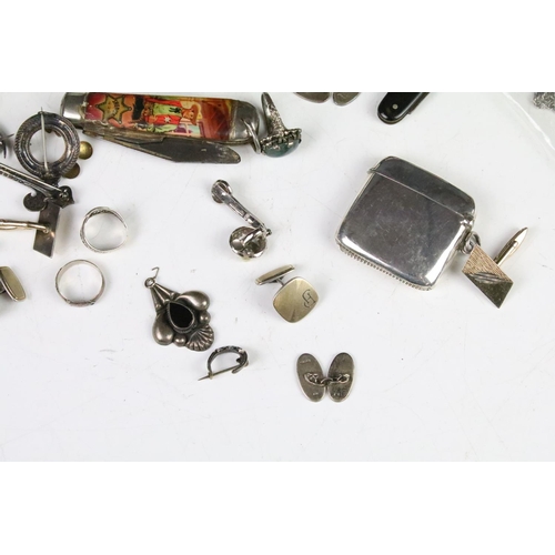 340 - Collection of silver and costume jewellery to include a silver vesta case, silver double curb link b... 