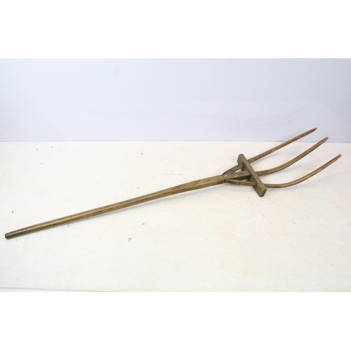 131 - Large wooden pitch fork, approx 175cm long