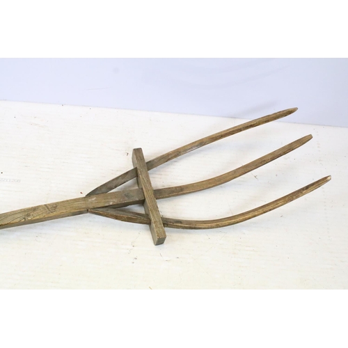 131 - Large wooden pitch fork, approx 175cm long