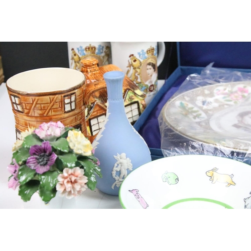 88 - Assorted collection of assorted ceramics to include Wedgwood jasperware, Aynsley ceramic flowers, Ro... 