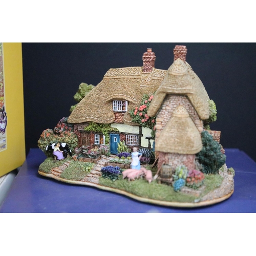 91 - Collection of Lilliput Lane cottage figurines in their original packaging, to include 'The Good Life... 