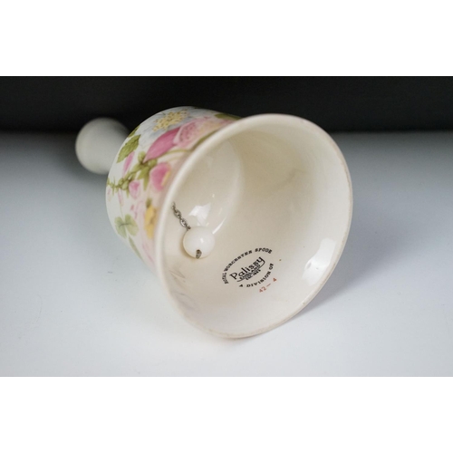 25 - Late 19th / early 20th century Royal Worcester blush ivory pot pourri vase (approx 13cm tall) and su... 