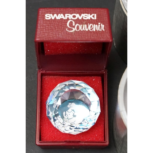 34 - Collection of over 20 boxed Swarovski Crystal ornaments to include 7633 Swan, 7650 Sparrow, 7657 Pig... 