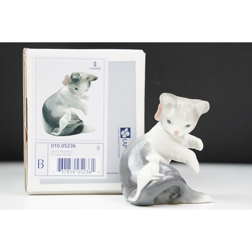 61 - Two Lladro ceramic figurines to include a Ballerina and a kitten. Both in original boxes.