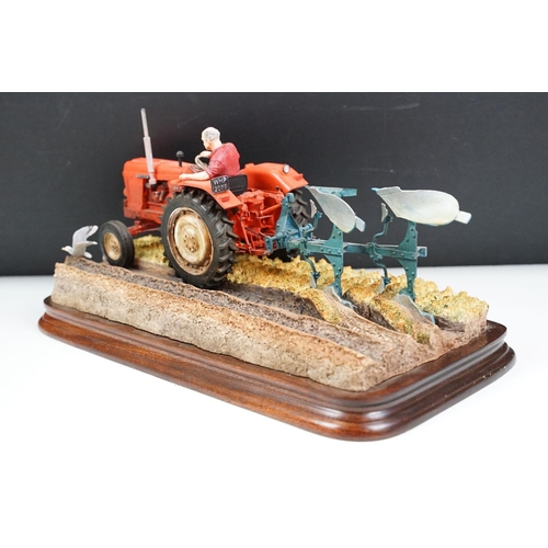 69 - Border Fine Arts 'Reversible Ploughing' limited edition figurine number 1042 of 1500 pieces. Complet... 