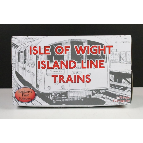 1015 - Boxed 1/76 scale EFE Exclusive First Editions 1938 Stock On The Isle Of Wight diecast models to incl... 