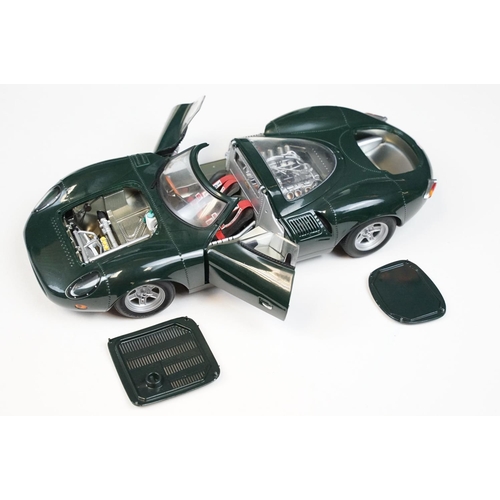 1084 - Boxed AutoArt Millenium 1/18 scale 73541 Jaguar XJ 13 diecast model in green, ex