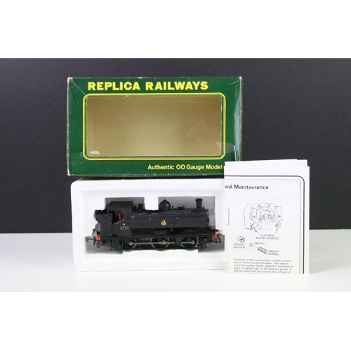 12 - 10 OO gauge locomotives to include 4 x boxed examples featuring Lima Western Enterprise, Lima D6524,... 