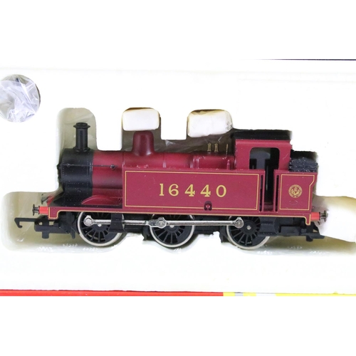 13 - Five boxed Hornby OO gauge locomotives to include R3065 BR Class 06 Diesel 06008, R2438 BR 0-6-0 Die... 