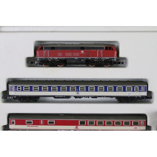 16 - Boxed Marklin Mini Club Z gauge 8901 set containing locomotive, rolling stock and track