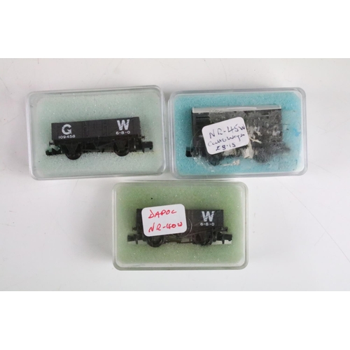 22 - 15 Cased N gauge items of rolling stock to include 10 x Dapol featuring 2 x sealed 2P-004-009 Autoco... 
