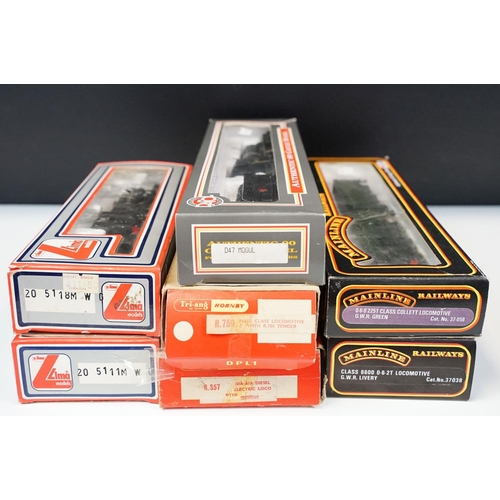 33 - Seven boxed OO gauge locomotives to include 2 x Triang Hornby (R759 Hall Class with R760 Tender and ... 