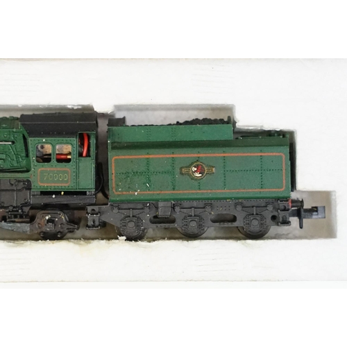 40 - Two boxed N gauge locomotives to include Graham Farish No 1604 Prairie Tank GWR and Minitrix 2037