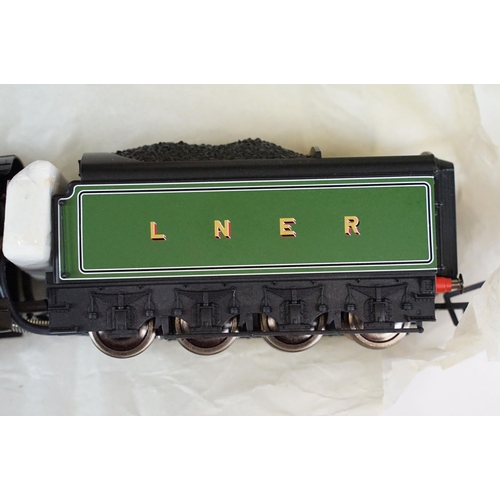 75 - Boxed Hornby OO gauge Live Steam LNER 4-6-2 Class A3 Flying Scotsman steam powered locomotive set, c... 