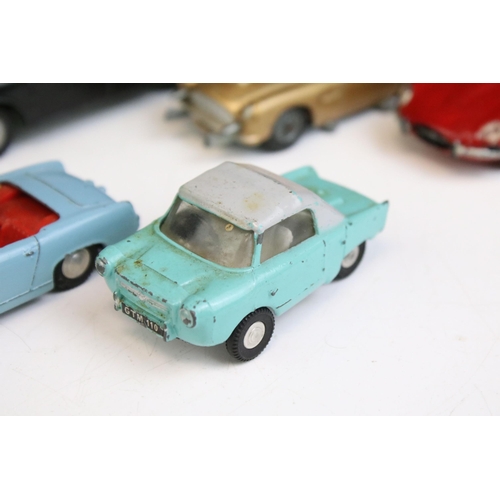 1331 - Nine Triang Spot On play worn diecast models to include Friskysport, Austin Taxi FX4, Austin Healey ... 