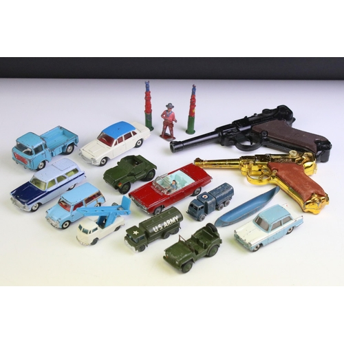 1333 - Small quantity of 11 Mid 20th C onwards diecast models to include Dinky Triumph 2000, Dinky 199 Aust... 