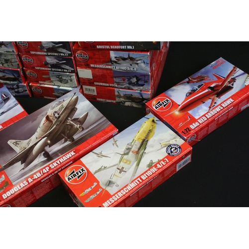 315 - 34 Boxed Airfix 1/72 plastic military model plane kits to include A04019 Bristol Beaufighter TF:X, A... 