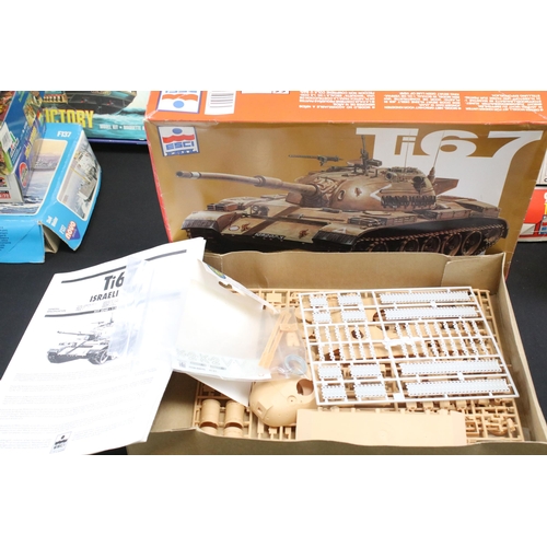 321 - 17 Boxed plastic model kits to include Revell, Italeri, ESCI, Mini Hobby Models, Airfix, Tauro, Mono... 