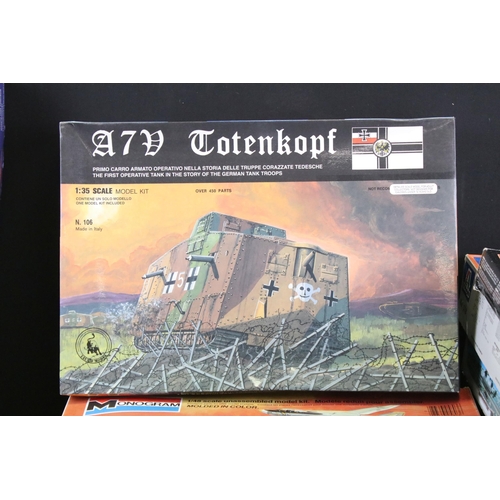 321 - 17 Boxed plastic model kits to include Revell, Italeri, ESCI, Mini Hobby Models, Airfix, Tauro, Mono... 