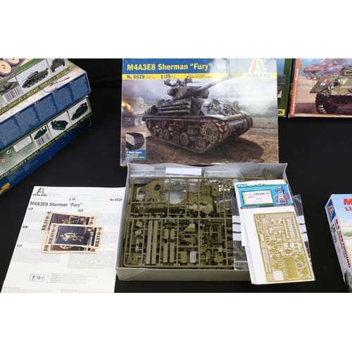 325 - 10 Boxed Italeri 1/35 plastic military model kits to include 6385 Crusader mk II, 6432 Crusader mk I... 