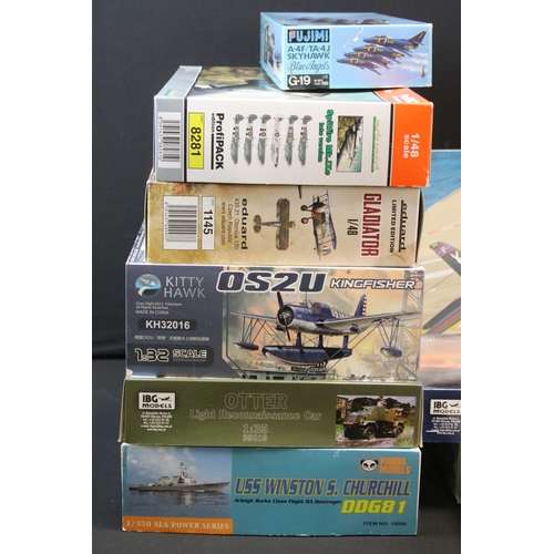 326 - 19 Boxed plastic model kits to include 4 x Fujimi, 3 x Eduard, 1 x Kitty Hawk, 1 x Panda Models, 1 x... 