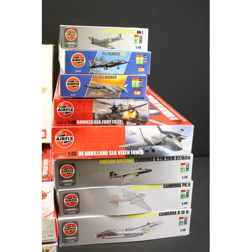 327 - 18 Boxed Airfix 1/48 plastic military model kits to include 10102 English Electric Canberra B I 8, 1... 