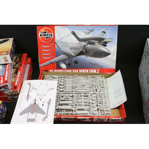 327 - 18 Boxed Airfix 1/48 plastic military model kits to include 10102 English Electric Canberra B I 8, 1... 