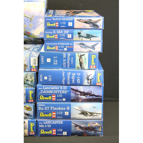 330 - 20 Boxed Revell 1/72 plastic model military plane & helicopter kits to include 04295 Avro Lancaster ... 