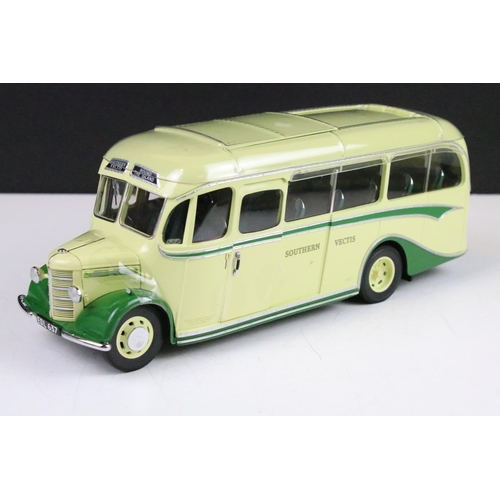 1018 - Boxed ltd edn Sun Star 1/24 scale 5002 1947 Bedford OB Duple Vista Coach EDL 637 Southern Vectis Omn... 