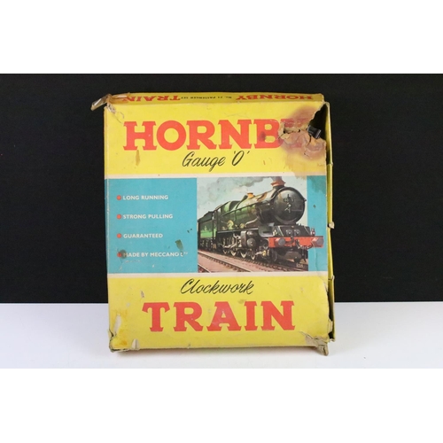 115 - Boxed Hornby O gauge No 21 Passenger Set with locomotive, 2 x items of rolling stock and track, tatt... 