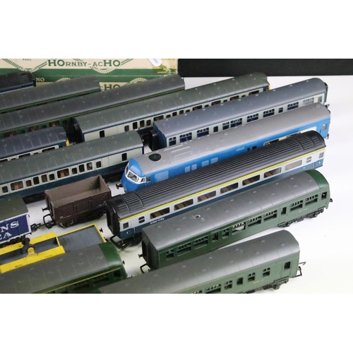 116 - Collection of OO gauge railcars, rolling stock and DMU to include Lima W51342 Railcar, Lima BR W5502... 
