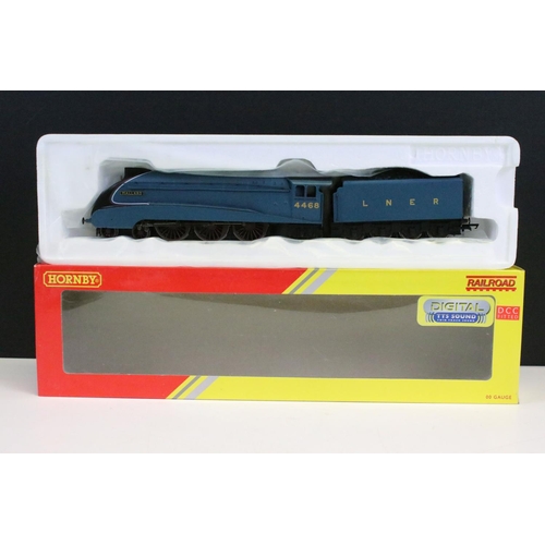 134 - Two boxed Hornby OO gauge locomotives to include R3395TTS Mallard LNER Class A4 4469 with Sound and ... 