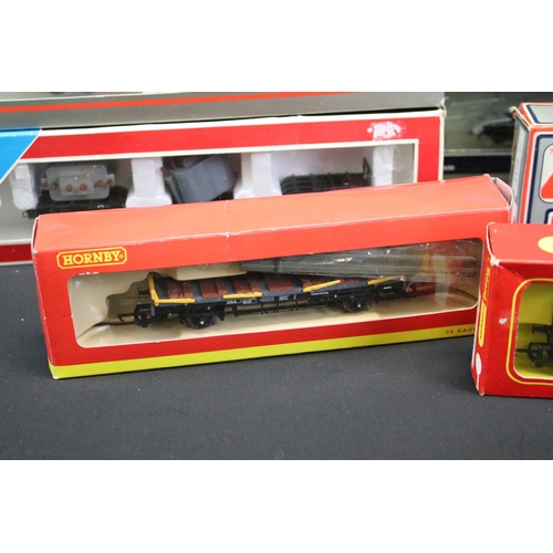 179 - Boxed Lima OO gauge 205132 MWG Railcar No 22 plus 10 x boxed OO gauge items of rolling stock to incl... 