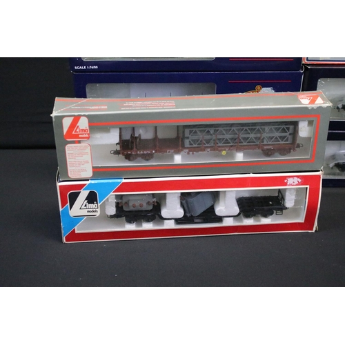 179 - Boxed Lima OO gauge 205132 MWG Railcar No 22 plus 10 x boxed OO gauge items of rolling stock to incl... 