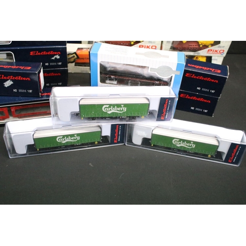 182 - Boxed Liliput HO gauge L350041 Wagenset Brit Rheinarmee Ep III plus 28 x boxed items of HO gauge rol... 