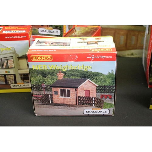 183 - 16 Boxed Hornby Skaledale OO gauge trackside buildings to include ltd edn Coaling Tower, R9822 Steam... 