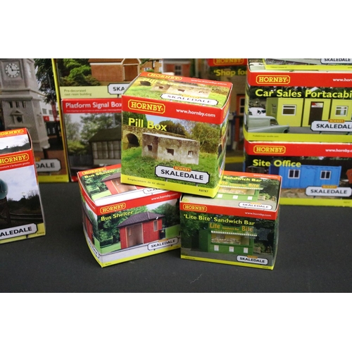 184 - Around 36 boxed Hornby Skaledale OO gauge trackside buildings to include R9822 Steam Shed, R8756 Jub... 