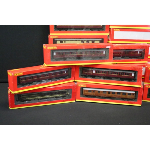 187 - 26 Boxed Hornby OO gauge items of rolling stock to include R4263A BR 61ft 6in Buffet Car E9127 E, R4... 