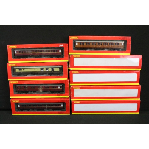 187 - 26 Boxed Hornby OO gauge items of rolling stock to include R4263A BR 61ft 6in Buffet Car E9127 E, R4... 