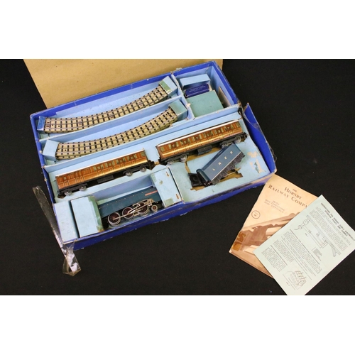 199 - Collection of Hornby Dublo model railway to include boxed set containing Sir Nigel Gresley locomotiv... 