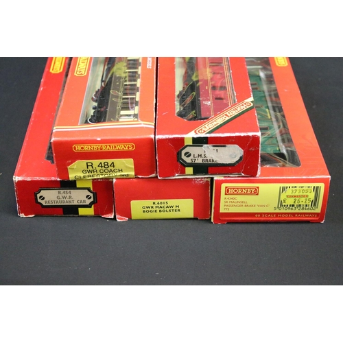 204 - 35 Boxed Hornby OO gauge items of rolling stock to include RR6473 Triple Mineral Wagon Pack, R4388 L... 