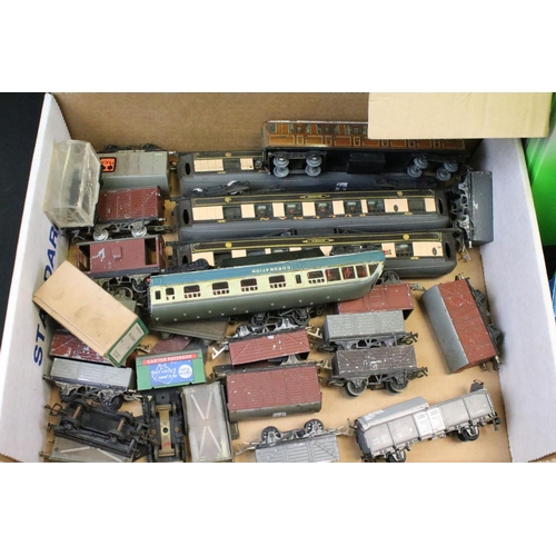 212 - Quantity of OO gauge model railway to include various rolling stock, trackside accessories, 8 x boxe... 