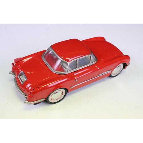 1304 - Six 1/18 - 1/24 scale tin plate metal models including a friction drive red/white car with driver (m... 