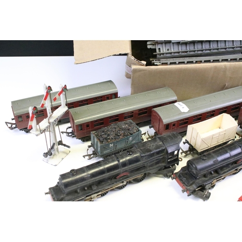 227 - Quantity of Triang OO gauge model railway to include 2 x Princess Elizabeth locomotives with tenders... 