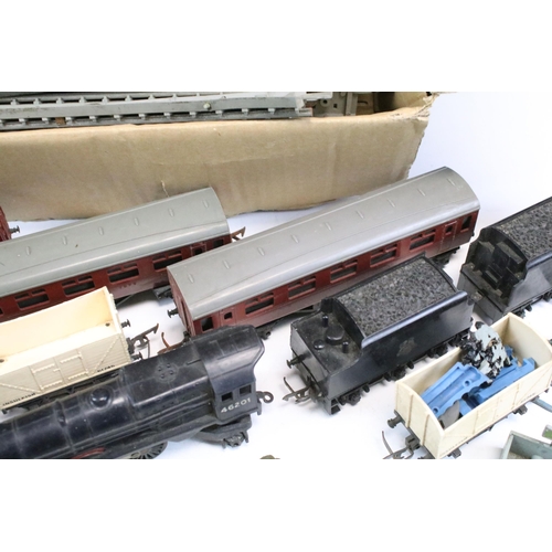 227 - Quantity of Triang OO gauge model railway to include 2 x Princess Elizabeth locomotives with tenders... 