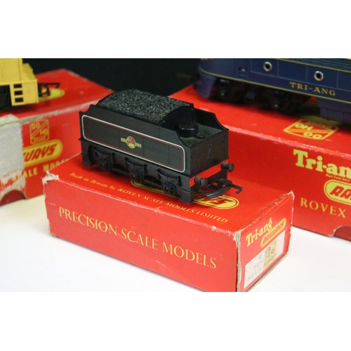 230 - Three boxed Triang OO gauge locomotives to include R159 Double Ended Diesel, R353 Yard Switcher and ... 