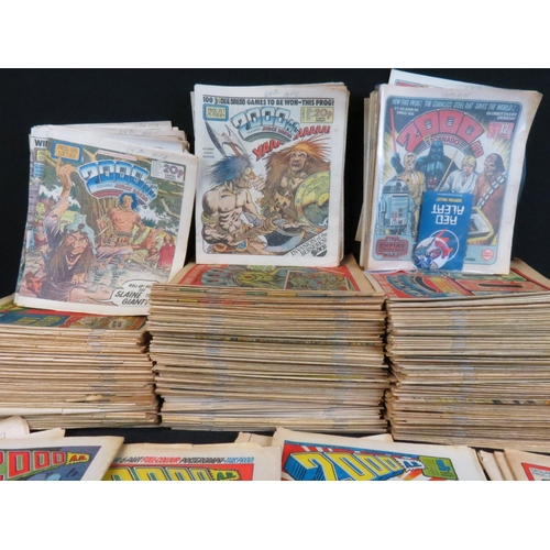 413 - Comics - Collection of 2000 A.D comics including issues 2 to 372, missing issues 24, 71, 106, 109, 1... 