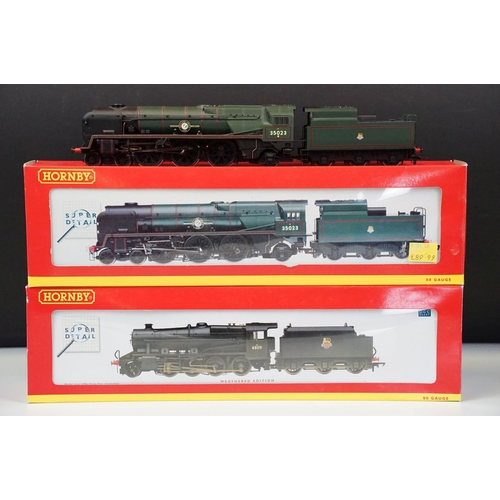 34 - Two boxed Hornby OO gauge Super Detail locomotives to include R2170 BR 4-6-2 Holland Afrika Line Mer... 